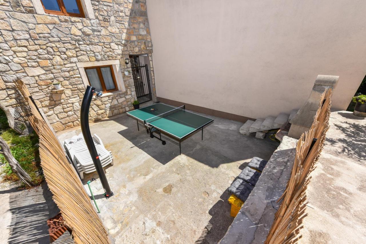Apartment Loro With Jacuzzi Posedarje Zewnętrze zdjęcie